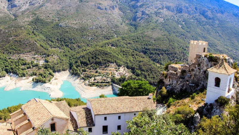 Castell del Riu, Spain